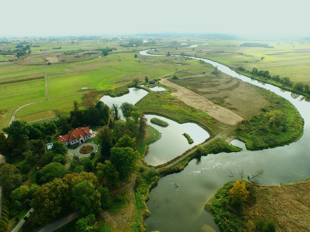 Dwor Osmolice Bed and Breakfast Bialki Dolne Exteriör bild